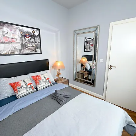 1 Bedroom Flat In Wood Green Piccadilly Line London Exterior photo